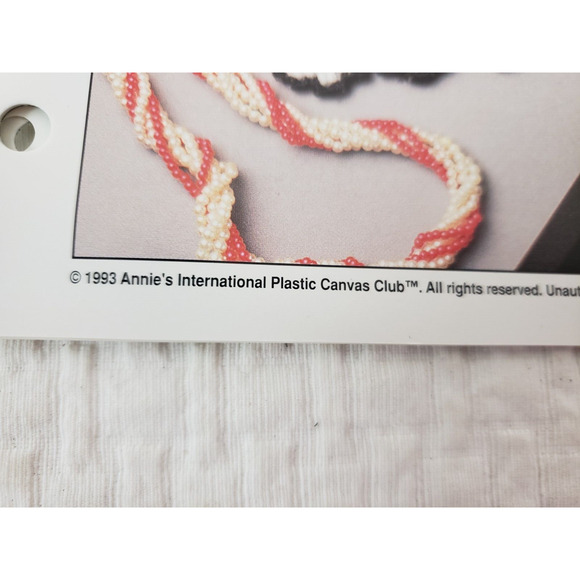 (J5) 1993 Annie's Attic Plastic Canvas Pattern Fashion Accessories Lot of 4 - Picture 7 of 7
